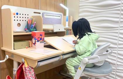 KH: Hoàng Văn Nghĩa (Hà Nội)- Bộ bàn học thông minh iSmart K120