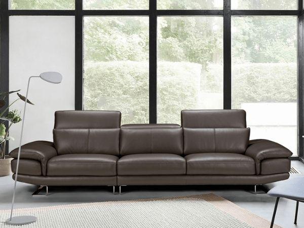 Sofa Ý được làm từ chất liệu da bò tự nhiên