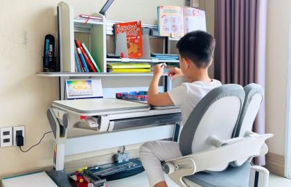 KH: Huỳnh Dương Mai (Quảng Bình)- Bộ bàn học chống gù chống cận Hanover D11 Pro