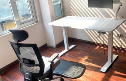 KH: Trần Văn Vỹ (Quảng Bình)- Combo bàn nâng hạ FlexiSpot E7 và ghế X04H