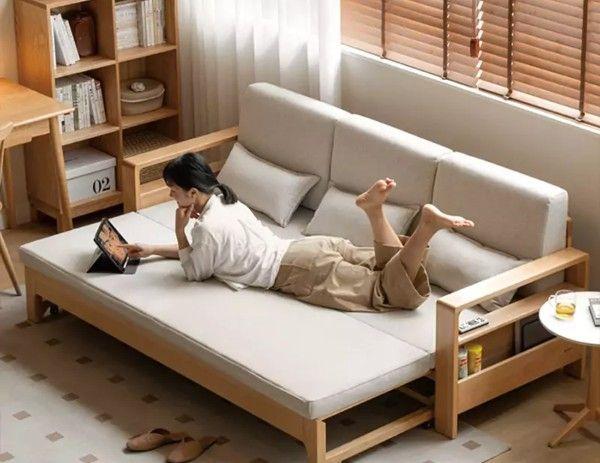 Sofa giường được sản xuất từ chất liệu cao cấp, mang đến sự êm ái ngay cả khi ngồi và nằm
