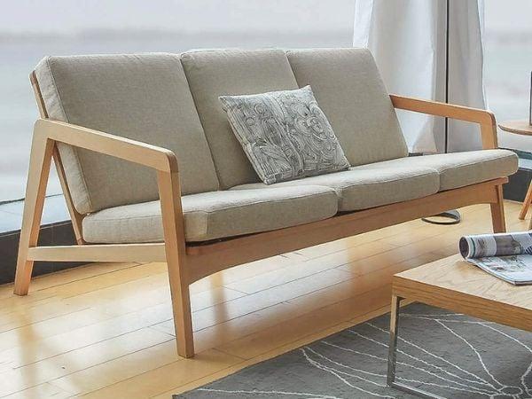 Sự kết hợp giữa nét đẹp cổ điển và hiện đại của ghế sofa gỗ