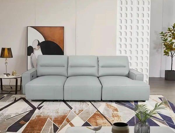 Mẫu 4: Bộ sofa da sang trọng cho phòng khách lớn