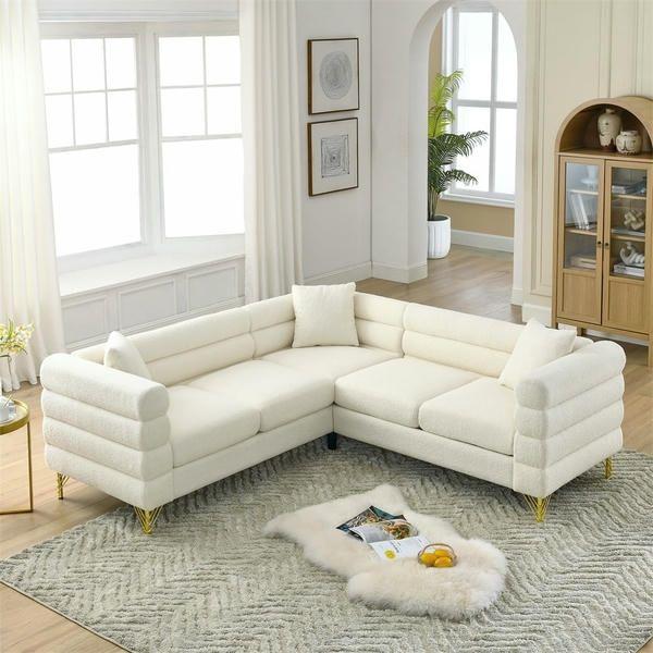 Sofa chữ L tối giản với tông màu trung tính