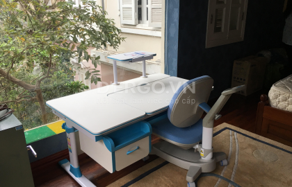 Chọn bộ bàn học phù hợp với gia đình và tạo cảm hứng học tập cho trẻ