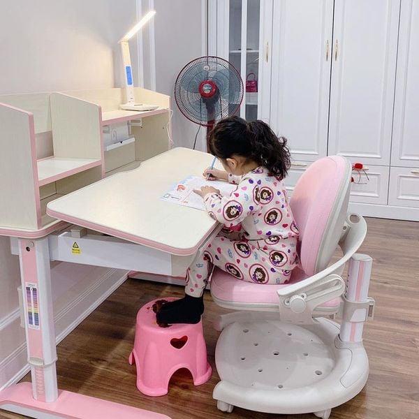 bàn học thông minh cho bé tiểu học