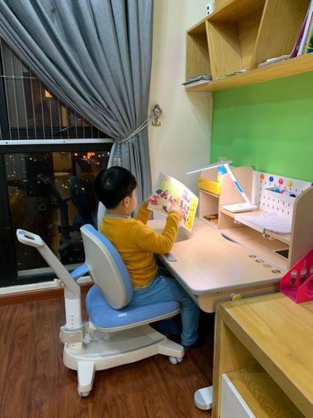 đơn vị cung cấp bàn học có chất liệu bảo vệ sức khoẻ