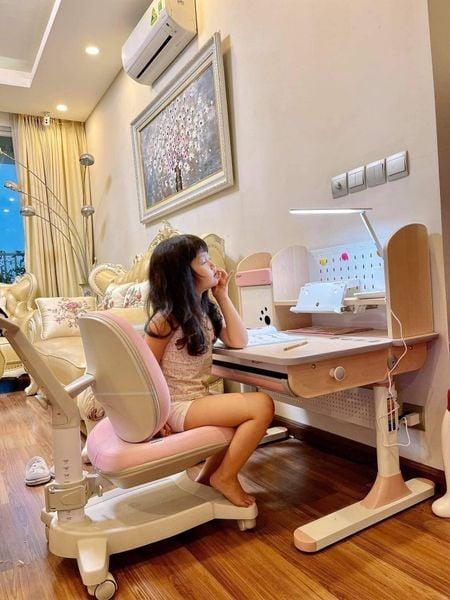 Bàn học chống gù chống cận tại Hà Nam