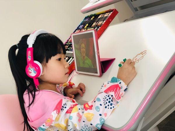 Bàn học chống gù tại Hoà Bình