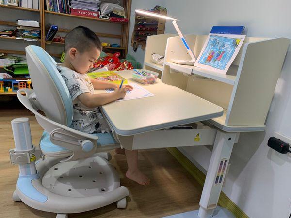 Bàn học chống gù chống cận tại Lạng Sơn