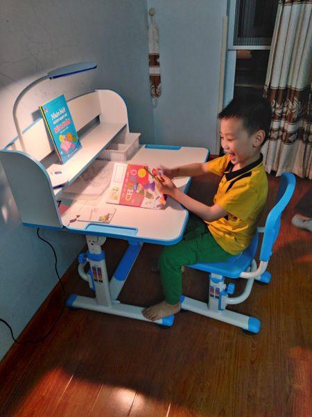 bàn học chống gù chống cận tại Phú Yên cho bé trai