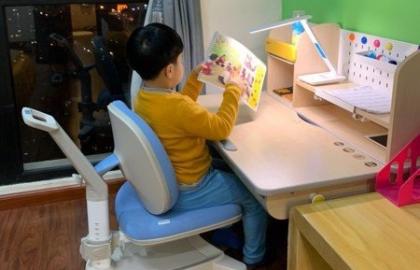 Bàn học sinh cấp 1 chống gù chống cận - Sản phẩm giúp bé khởi đầu tương lai tươi sáng