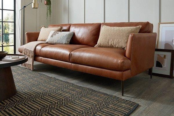 Ghế sofa bọc da màu nâu sang trọng