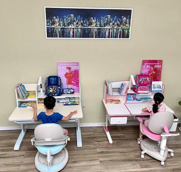 sự khác biệt giữa ghế học thông thường và ghế chống gù