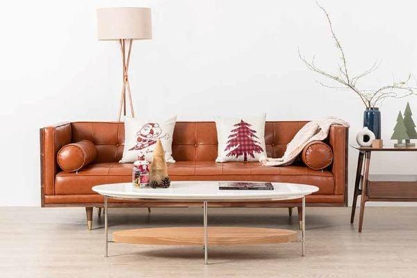 Sofa 4 chỗ da bóng với thiết kế vuông vức mạnh mẽ