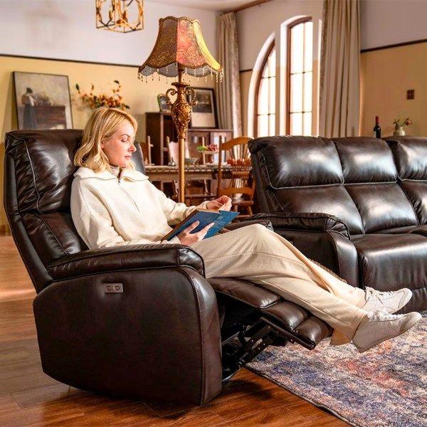 Nắm rõ cách sử dụng ghế sofa chỉnh điện sẽ giúp người dùng điều chỉnh tư thế thư giãn nhất