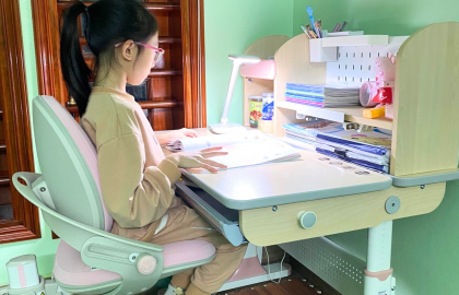 KH: Vũ Hoài Giang (Huế) - Bộ bàn học thông minh iSmart S950