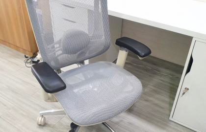KH: Công Đức (Nghệ An) - Ghế công thái học GTChair Marrit X White
