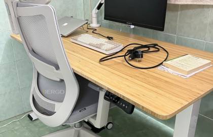 KH: Nguyễn Phước (Tiền Giang) - Combo bàn EC5, ghế T23 và tay trao màn hình MA8B