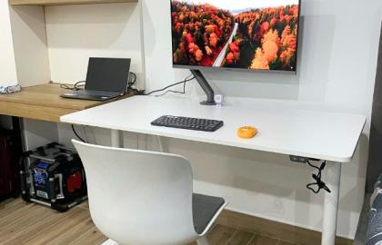 KH: Lương Thùy Anh ( Hải Dương)- Bàn nâng hạ FlexiSpot ER1