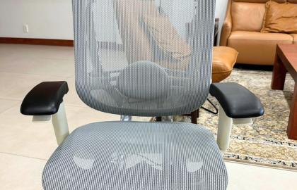 KH: Nguyễn Đức Thọ (Quảng Bình)- Ghế công thái học GTChair Marrit X White